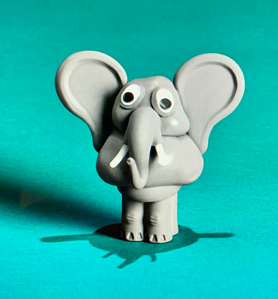 Toy Memorabilia - Ancien - Moule en plastique - Eléphant rouge - Pour pâte  à modeler ou sable